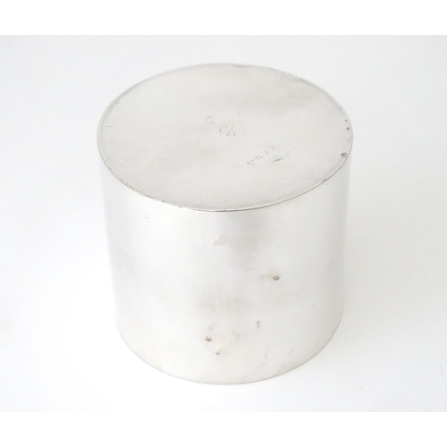 451 - A white metal beaker of circular form. Approx. 3 1/4