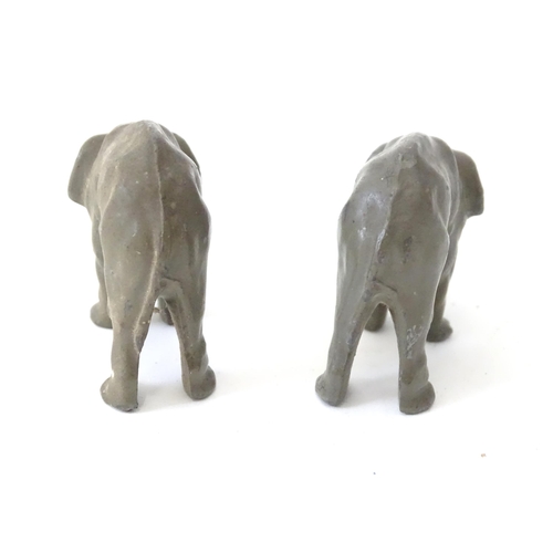 522 - Toys: A pair of Britains models of elephants. Approx 2