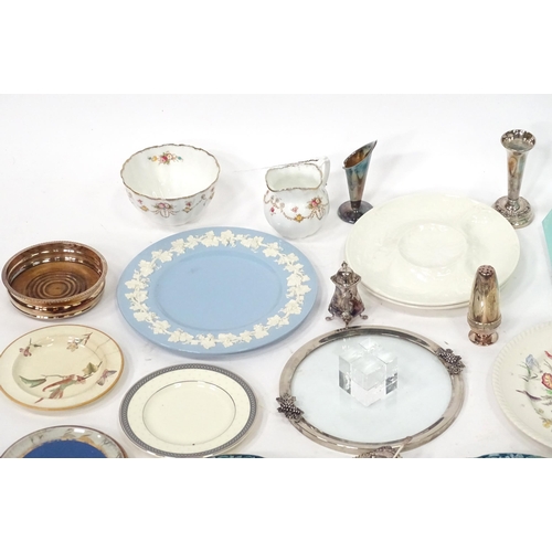 765 - A quantity of miscellaneous items to include Royal Staffordshire dishes in the Arcadia pattern, a Ro... 