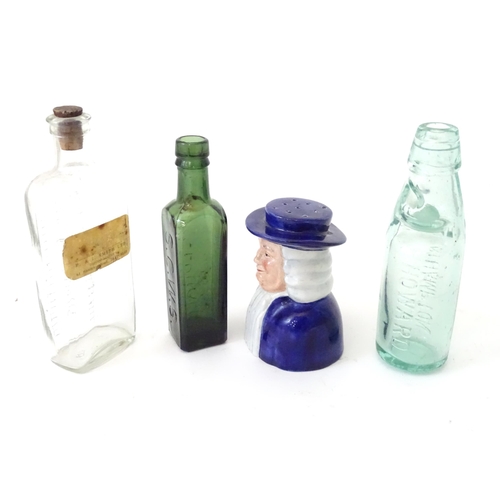 860 - A quantity of glass bottles, to include Boots Cash Chemists Buckingham and P. & I. Smith Chemists Bl... 