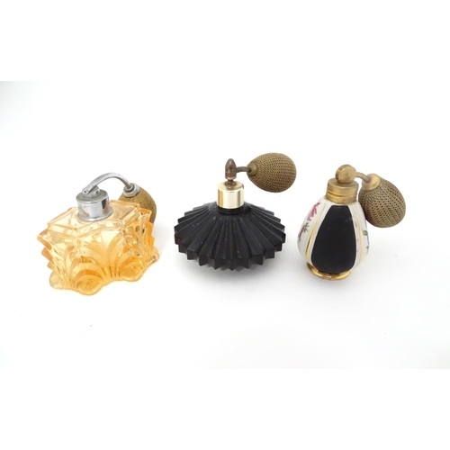 118 - Three assorted atomiser scent / perfume bottles (3)