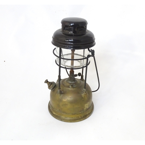 168 - A mid to late 20thC paraffin Tilley lamp, standing approx 13 1/4