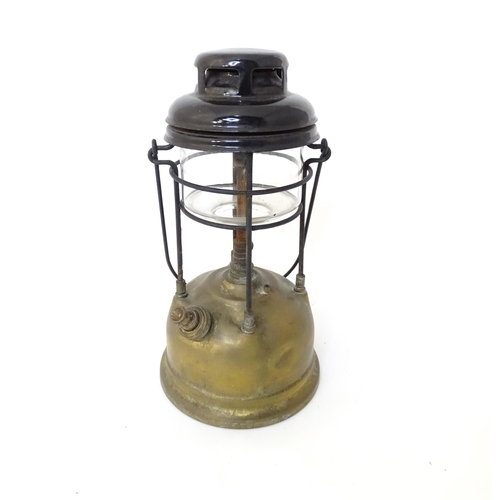 168 - A mid to late 20thC paraffin Tilley lamp, standing approx 13 1/4