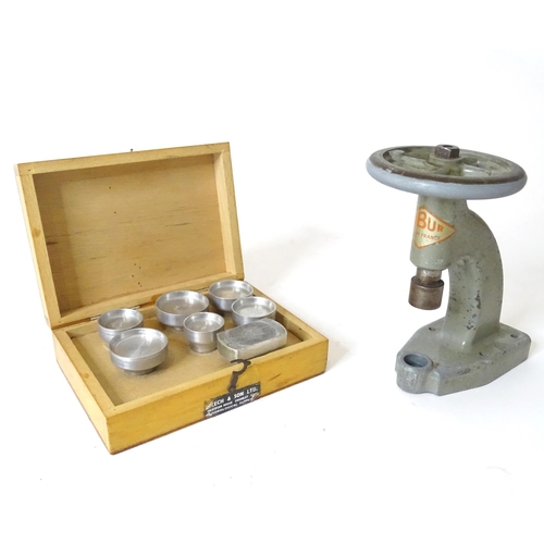 287 - Clock / Watchmakers / Repairers Interest : A RoBur clamp and boxed dies by RoBur, France (2)