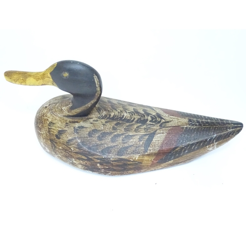 370 - A hand carved and painted duck decoy, approx 12 3/4