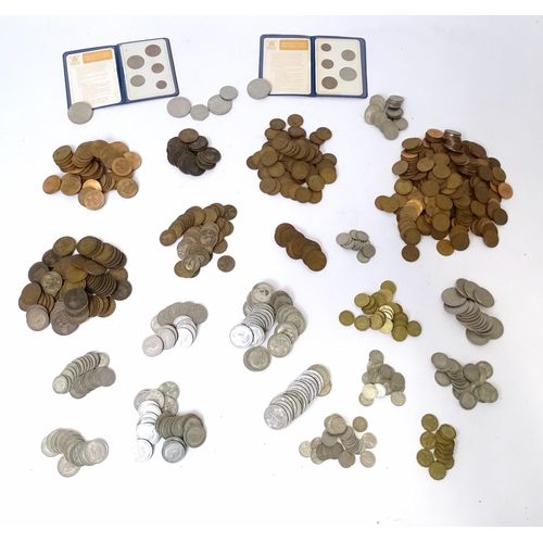 485 - A quantity of British 19thC & 20thC coinage, to include pennies, half pennies, decimal sets, half cr... 