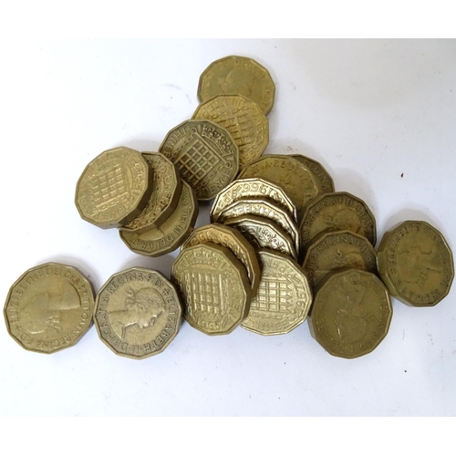 485 - A quantity of British 19thC & 20thC coinage, to include pennies, half pennies, decimal sets, half cr... 