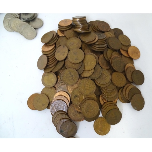 485 - A quantity of British 19thC & 20thC coinage, to include pennies, half pennies, decimal sets, half cr... 