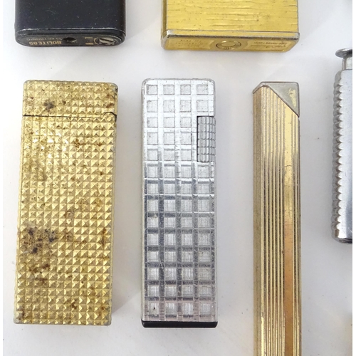 499 - A quantity of pocket lighters, to include examples by Ronson, Sunnex and Bolite (10)