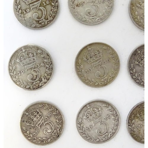 518 - Coins : twenty three George V threepence / 3d pieces (23)