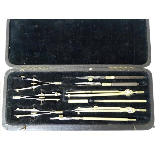 847 - A quantity of assorted scientific drawings / draughtsmans tools / instruments