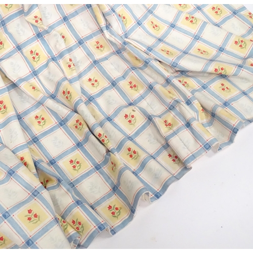 141 - A pair of curtains with floral and check detail, with matching tie backs. Together with matching bli... 