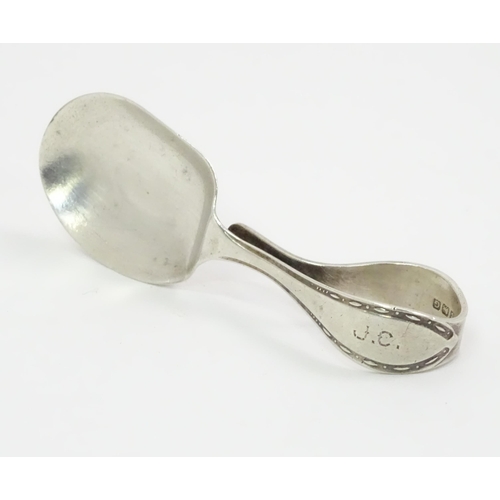 427 - A child's silver feeding spoon Hallmarked Birmingham 1931 maker Arthur Price & Co ltd.