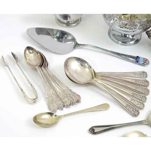 461 - A large quantity of silver plate to include egg cruet, cased teaspoons, caster, sauce boat, flatware... 