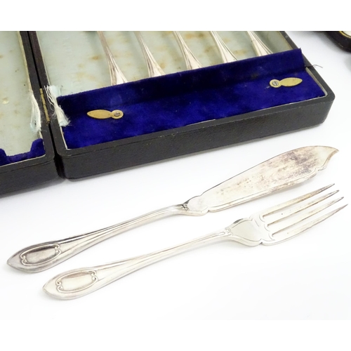 468 - A quantity of assorted silver plated wares to include tray, candle snuffers, flatware, etc. Together... 