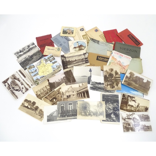 479 - A quantity of assorted early to mid 20thC sepia postcards, topographical subjects, locations to incl... 