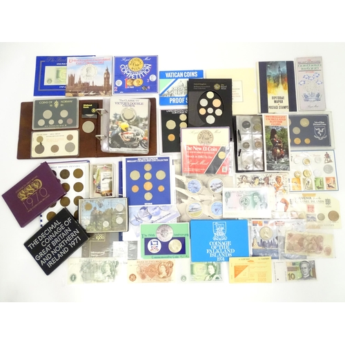 484 - Coins : a quantity of assorted coinage to include proof sets, banknotes, commemorative issues etc.