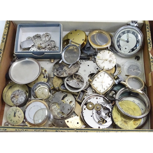 508 - Watchmakers / Repairers Interest : A quantity of assorted pocket watch and wristwatch glasses, spare... 