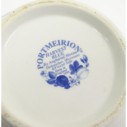 623 - A quantity of assorted ceramics to include Wedgwood Hathaway Rose, Royal Worcester Royal Garden, Cop... 