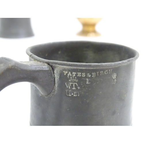 449 - A quantity of metalware, comprising pewter and brass tankards, a heavy horse terrett and miners lamp... 