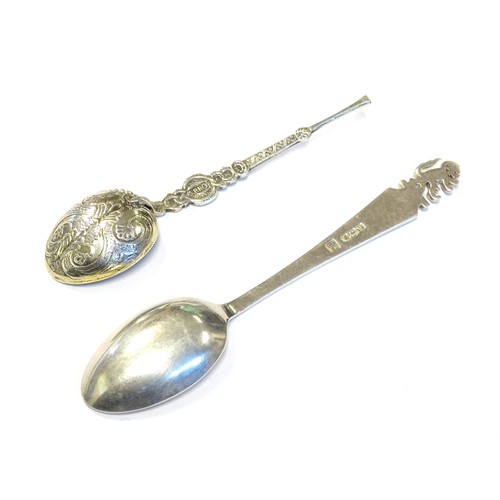 431 - A silver teaspoon modelled as an anointing spoon hallmarked Birmingham 1908. Together with a silver ... 