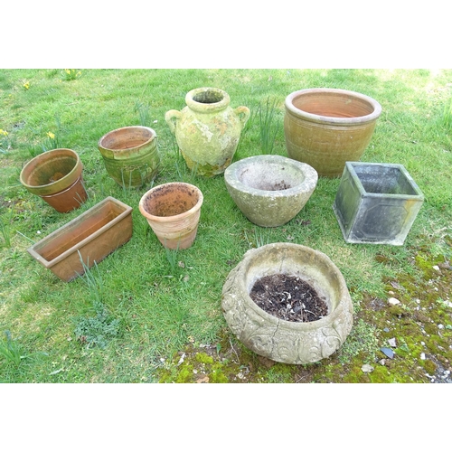 926 - A quantity of assorted planters and plant pots, comprising six terracotta examples together with thr... 