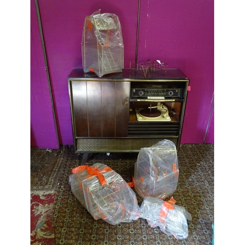 931 - A mid 20thC Grundig Radiogram , with turntable, tuner and microphone, approx 48