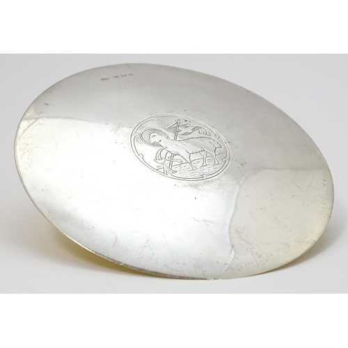 376 - A silver ecclesiastical communion paten with engraved lamb of God detail, hallmarked Birmingham 1930... 