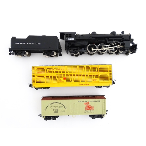 965 - Toys - Model Train / Railway Interest : Nine scale model HO gauge train carriages to include Rivaros... 