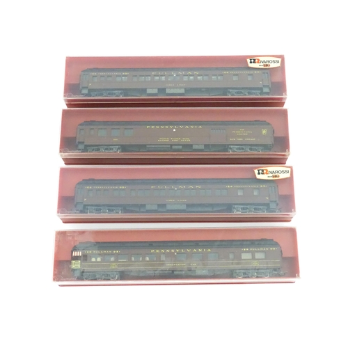 966 - Toys - Model Train / Railway Interest : Four Rivarossi scale model HO gauge carriages comprising Pen... 