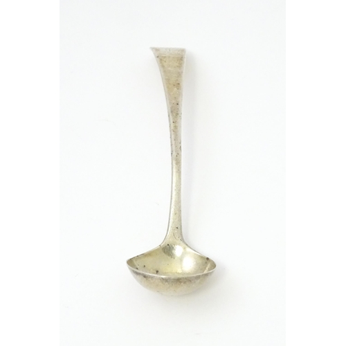 366 - A Geo IV silver salt ladle hallmarked London 1825 maker William Bateman. 4 3/4