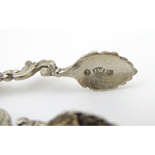 263 - William IV silver sugar nips with foliate detail and laurel chaplet formed handles, hallmarked Birmi... 