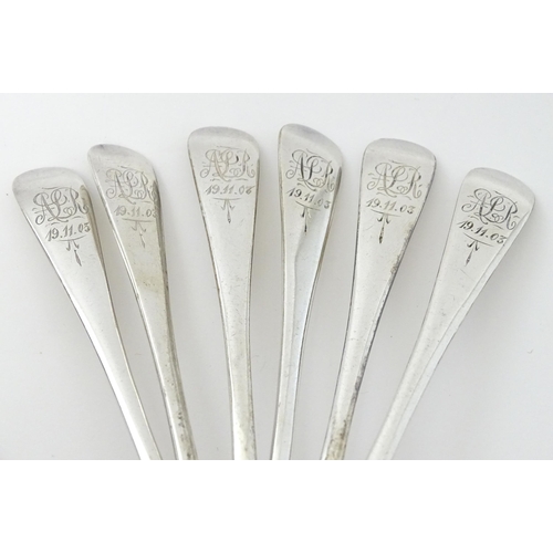 349 - Six silver teaspoons hallmarked Sheffield 1902, maker Walker & Hall . Approx. 5 1/4