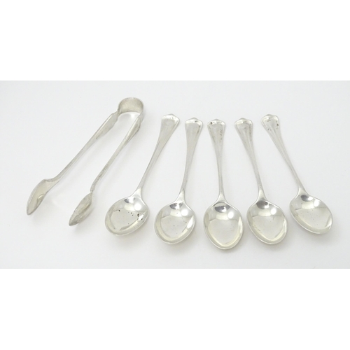 355 - Five silver teaspoons with tongs hallmarked Sheffield 1905, maker Atkin Brothers. Tongs approx. 4 1/... 