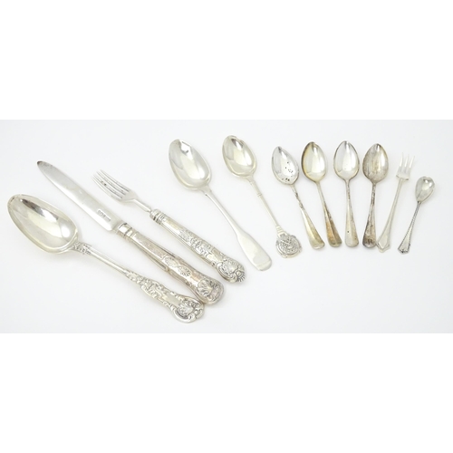 360 - Assorted silver flatware / cutlery to include a Geo III teaspoon, Victorian Kings pattern dessert sp... 