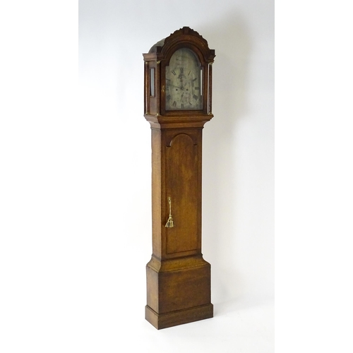 1426 - William Cater - Salisbury : A 19thC oak cased 8 day longcase clock, with brass dial, signed to the a... 