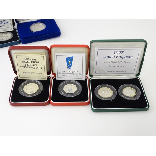 892 - Collectors Coins: A quantity of silver collectors coins to include Silver Proof Piedfort One Pound C... 