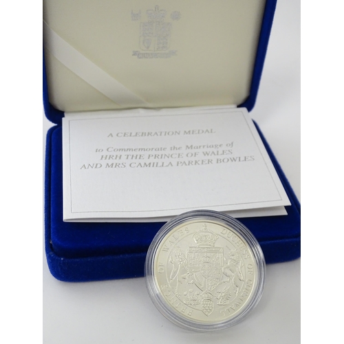 892 - Collectors Coins: A quantity of silver collectors coins to include Silver Proof Piedfort One Pound C... 