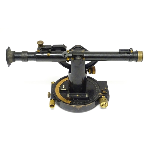 921 - Militaria : a cased c1917 Telescope Director No.5 Mk1 artillery gun sight, with blacked finish, the ... 