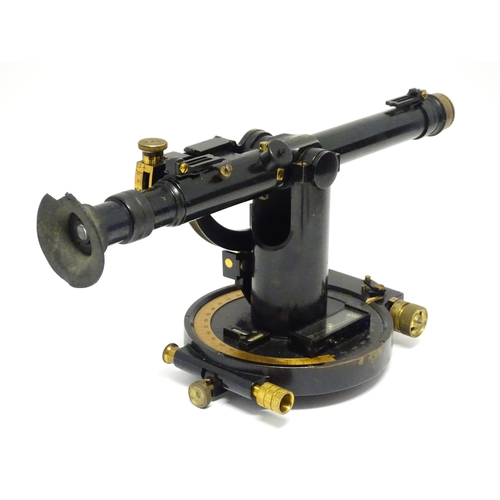 921 - Militaria : a cased c1917 Telescope Director No.5 Mk1 artillery gun sight, with blacked finish, the ... 