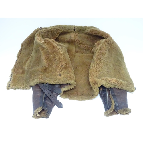 939 - Militaria , WWII / World War 2 / WW2 / Second World War : a c1940s sheepskin-lined brown leather fly... 