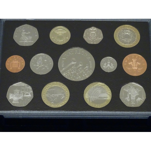 900 - Coins: A quantity of Queen Elizabeth II United Kingdom Royal Mint proof coin collections for the yea... 