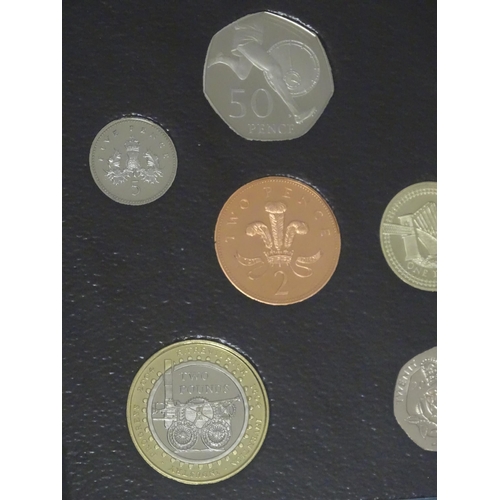 900 - Coins: A quantity of Queen Elizabeth II United Kingdom Royal Mint proof coin collections for the yea... 