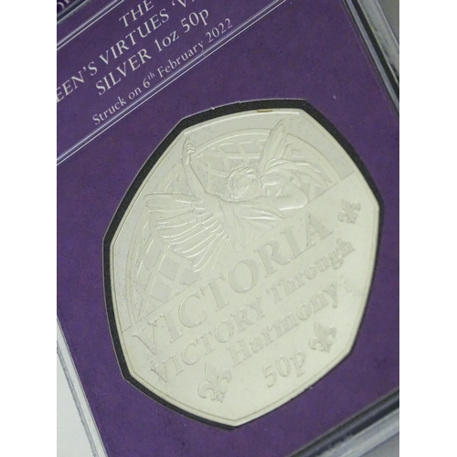 905 - Coins : a cased Royal Mint Queen Elizabeth II Platinum Jubilee (1952-2002) silver 1oz 50p Datestruck... 