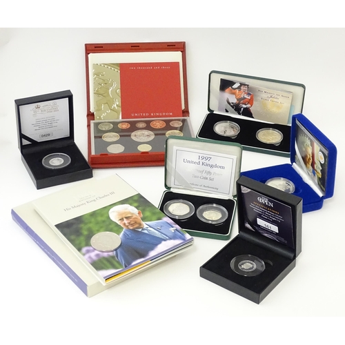 906 - A quantity of coins to include a silver Piedfort Queen Elizabeth II 2021 95th birthday commemorative... 