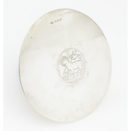 376 - A silver ecclesiastical communion paten with engraved lamb of God detail, hallmarked Birmingham 1930... 