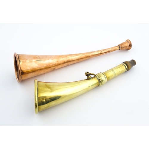 1082 - A Victorian copper Hunting horn, approx 8 1/2