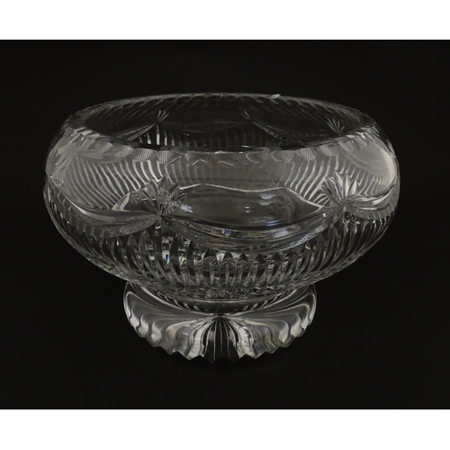 208 - A cut crystal glass bowl, possibly Waterford. Approx. 6 1/2