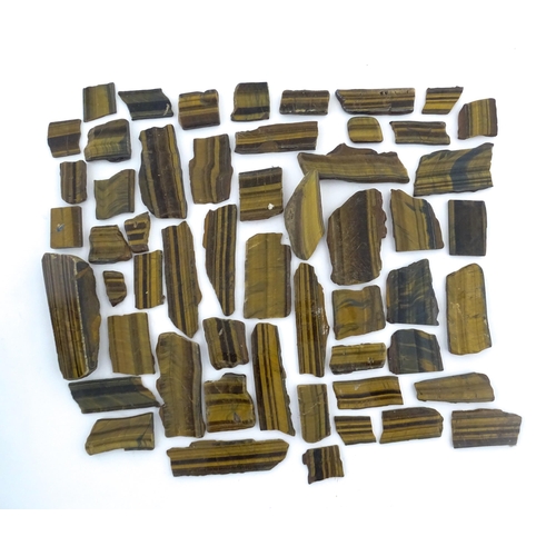 1093 - Natural History / Geology Interest: A quantity of hardstone tiger's eye specimen slices. Largest app... 