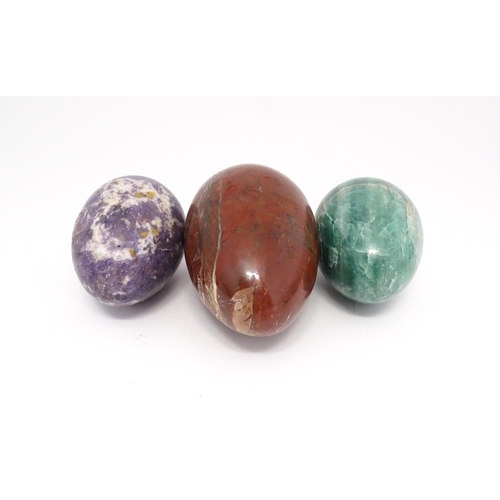 1103 - Natural History / Geology Interest: Three polished hardstone specimen eggs to include red jasper, et... 